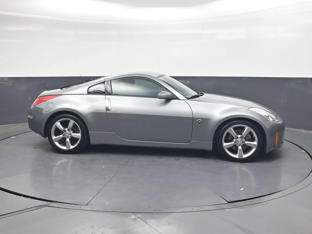 Used 2006 Nissan 350Z Enthusiast RWD image 3