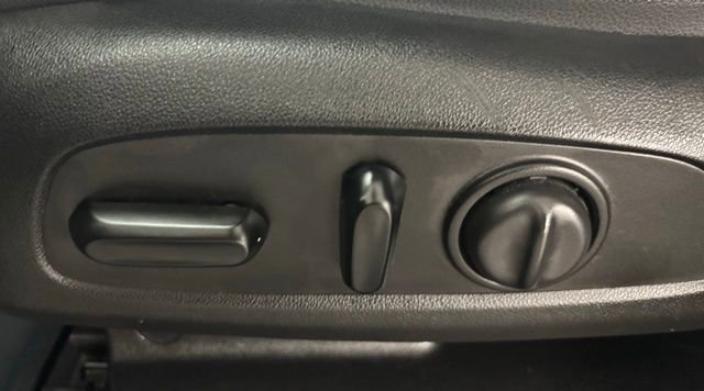 Used 2020 Chevrolet Blazer RS w/ LPO, Sport Package image 17