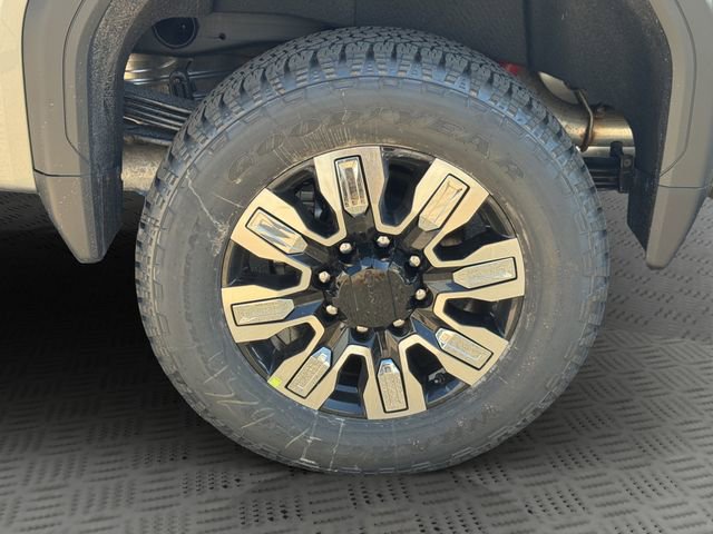 New 2026 GMC Sierra 2500 Denali w/ Denali Reserve Package AWD/4WD image 31