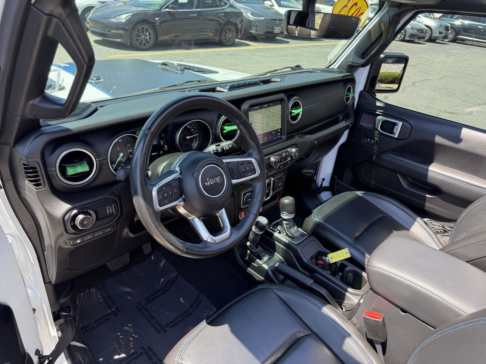 Used 2023 Jeep Wrangler Unlimited Rubicon 4xe w/ Cold Weather Group AWD/4WD image 20