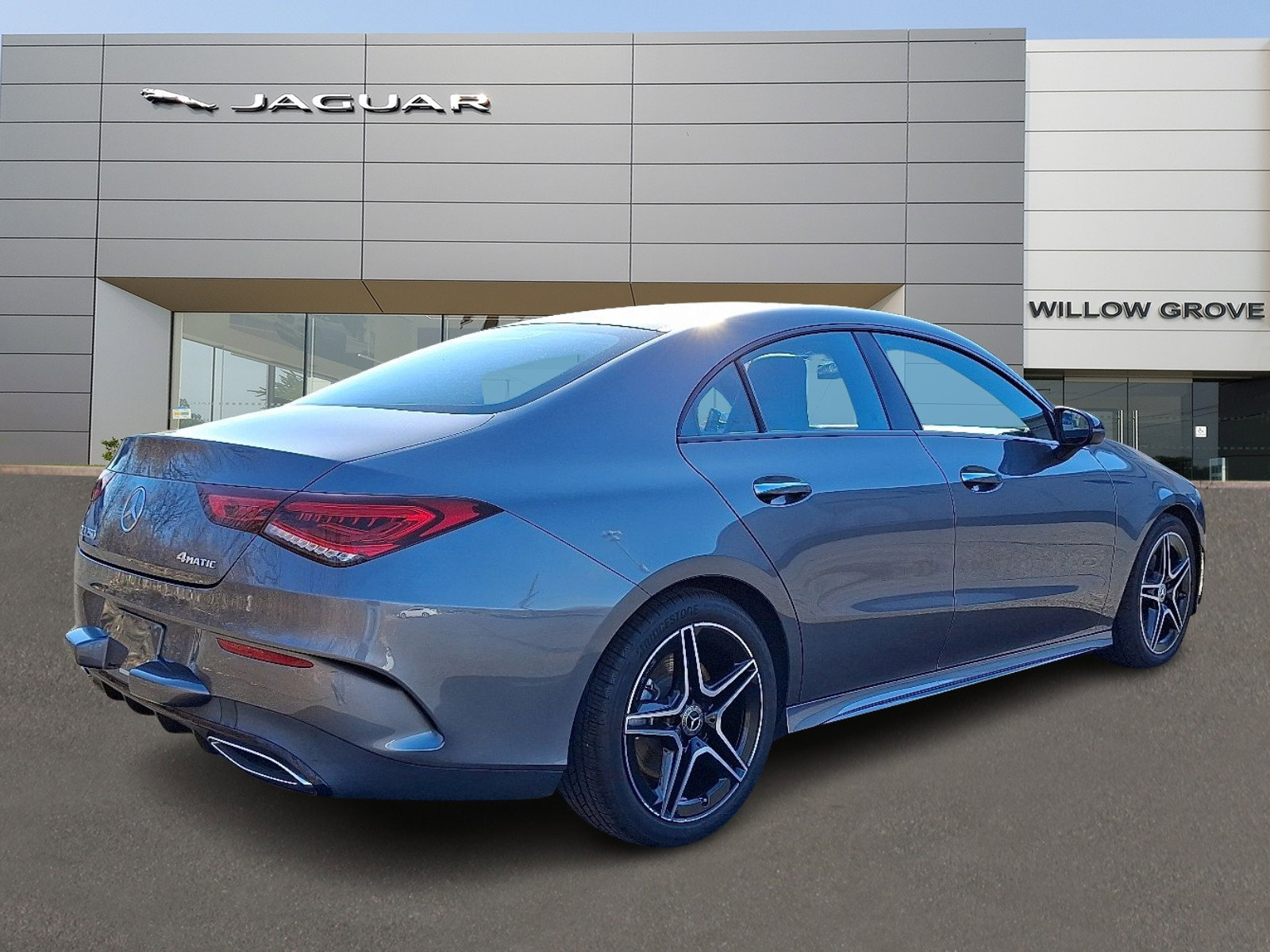 Used 2023 Mercedes-Benz CLA 250 4MATIC image 2