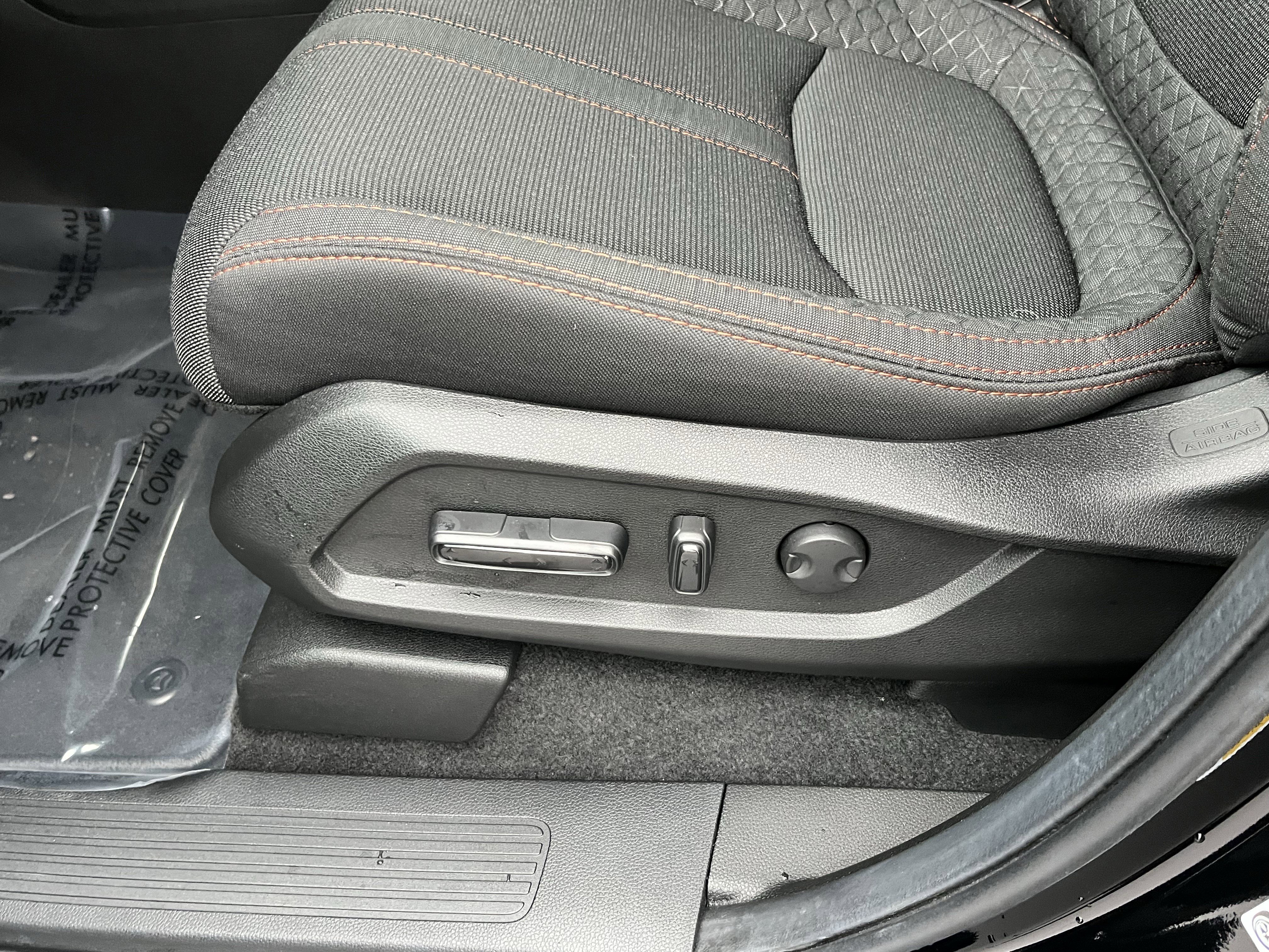 Used 2025 Honda Pilot Sport image 15