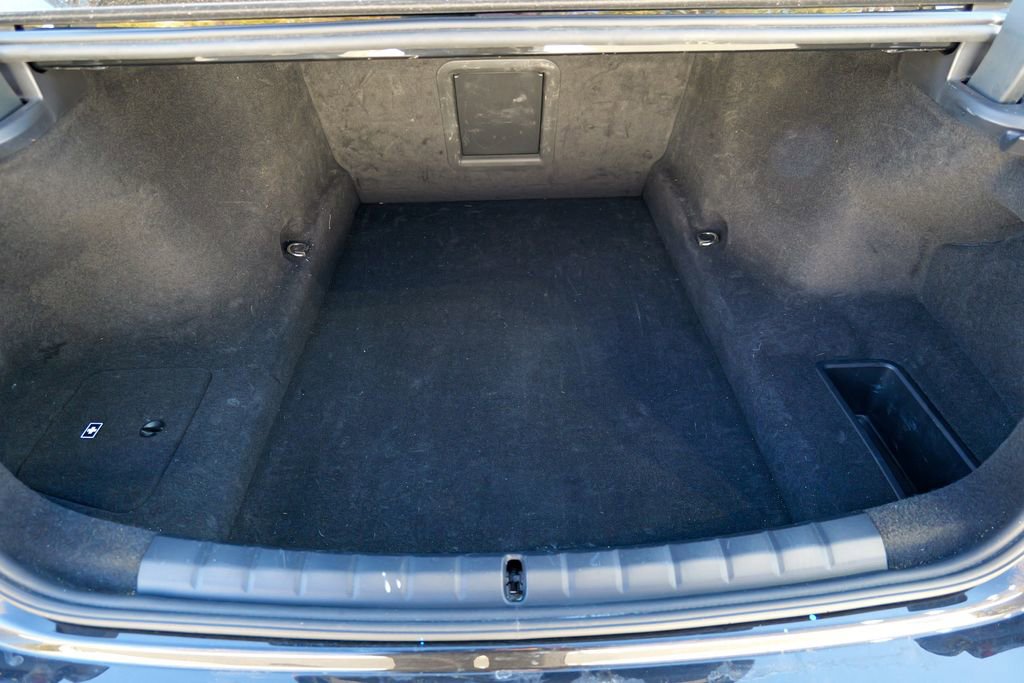 Used 2023 BMW 740i w/ Parking Assistance Package image 71