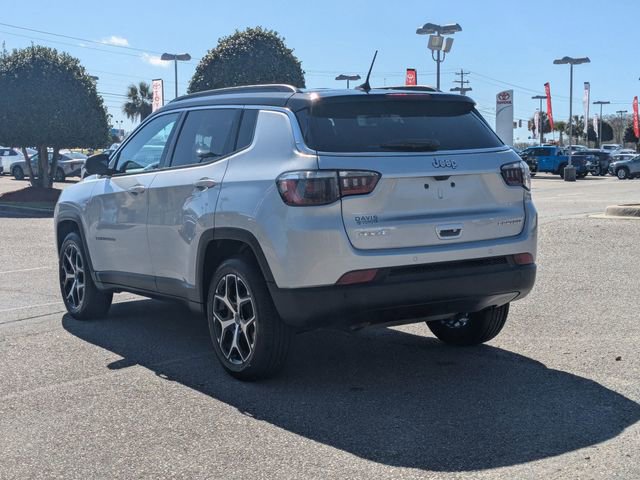 Used 2025 Jeep Compass Limited AWD/4WD image 5