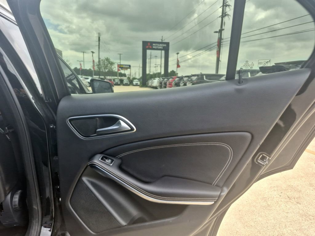 Used 2016 Mercedes-Benz GLA 250 4MATIC image 23