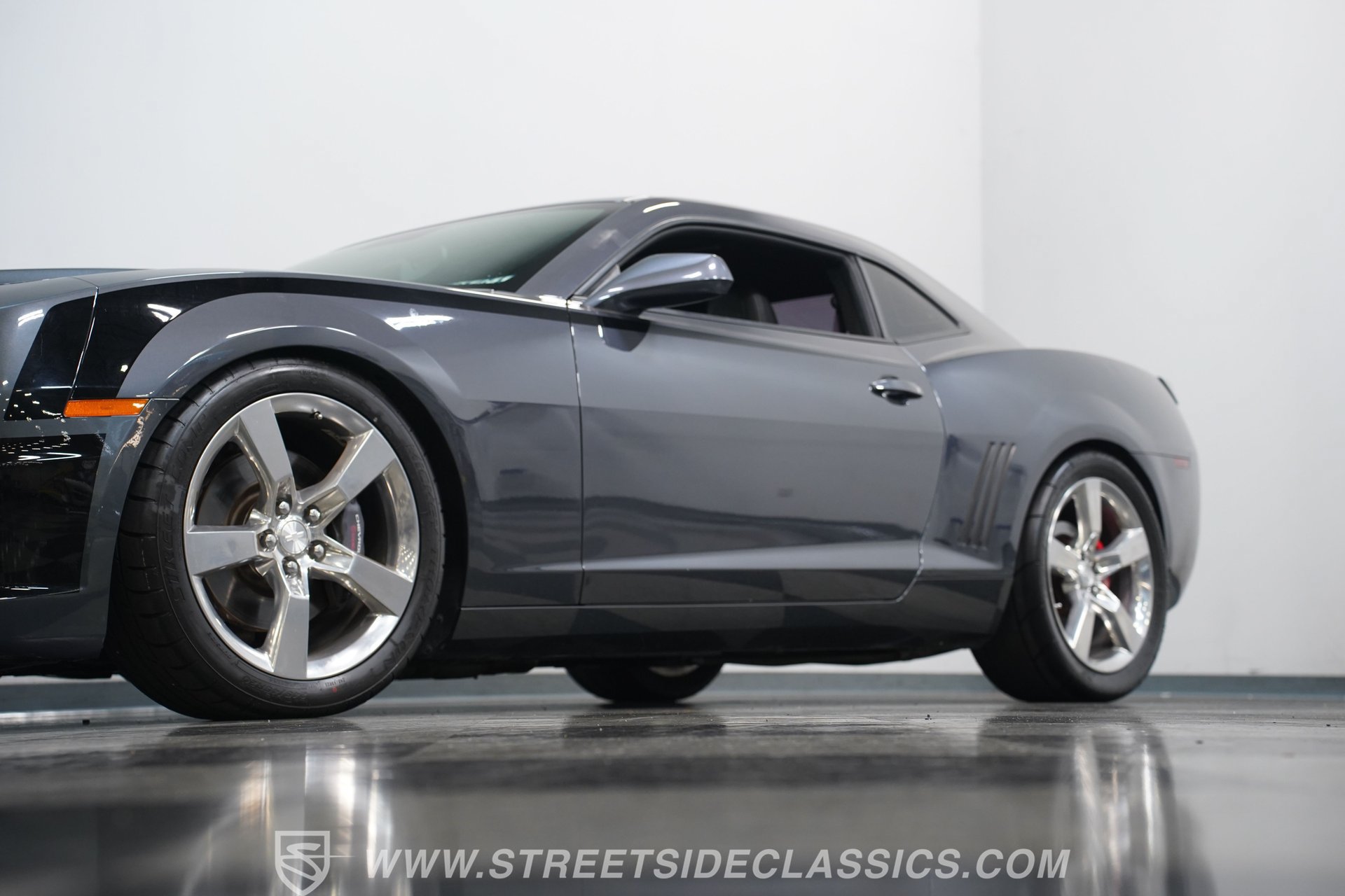 Used 2010 Chevrolet Camaro SS w/ RS Package RWD image 20