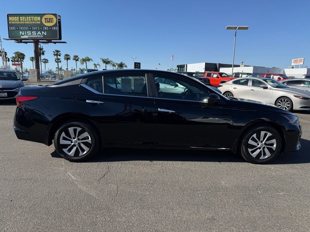 Used 2025 Nissan Altima 2.5 S image 7