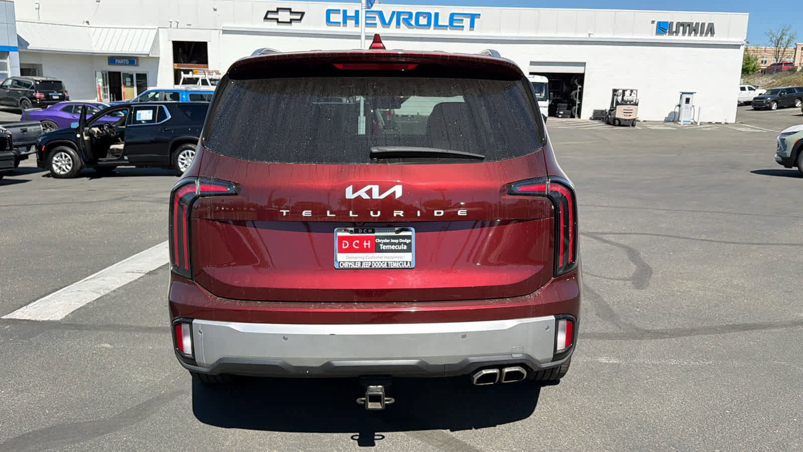 Used 2023 Kia Telluride EX w/ EX Captain's Chair Package image 6