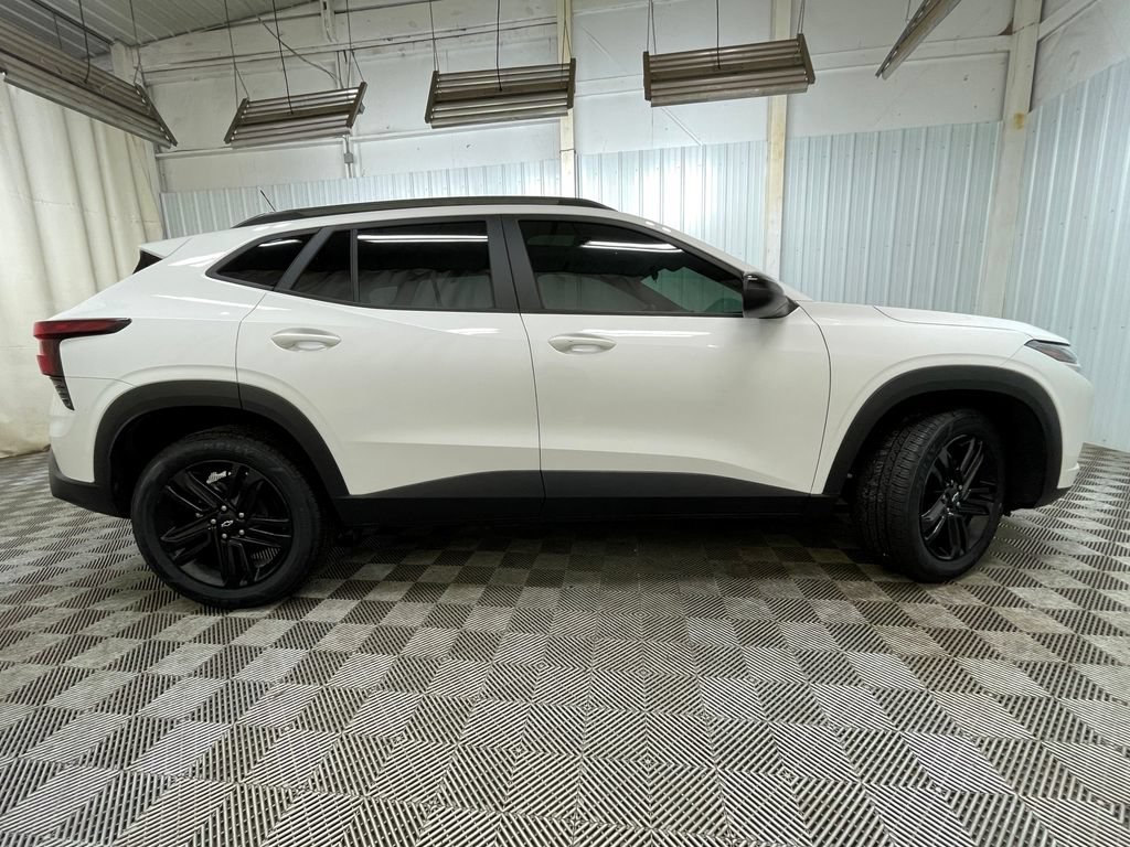 Certified 2024 Chevrolet Trax ACTIV w/ Sunroof Package FWD image 19
