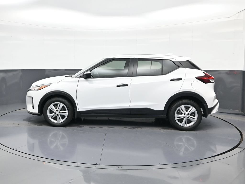 Certified 2025 Nissan Kicks Play S FWD image 5