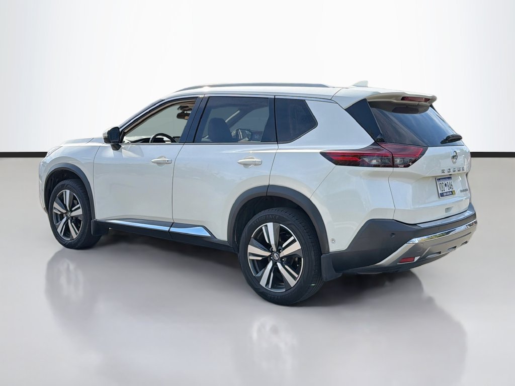 Used 2021 Nissan Rogue Platinum FWD image 6