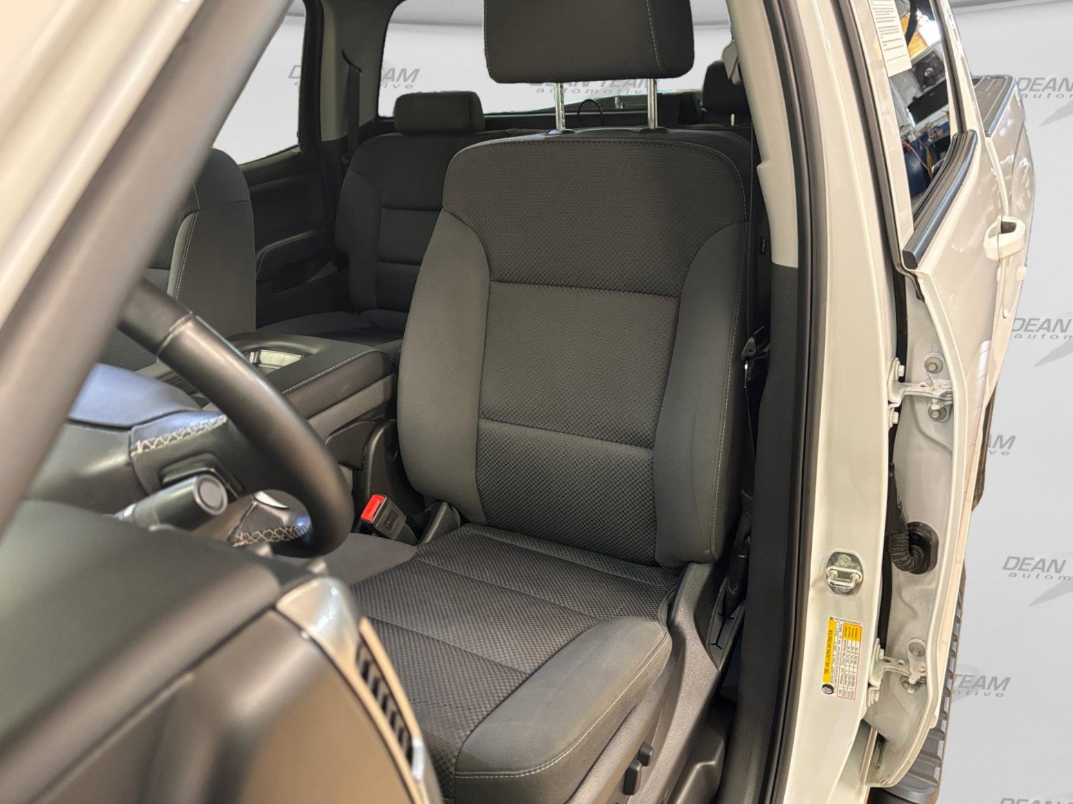 Used 2018 Chevrolet Silverado 1500 LT w/ All Star Edition AWD/4WD image 32