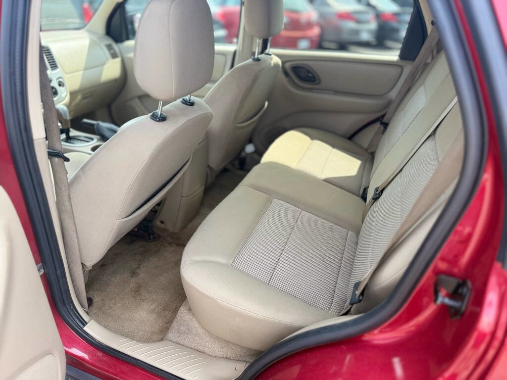 Used 2006 Ford Escape XLT image 15
