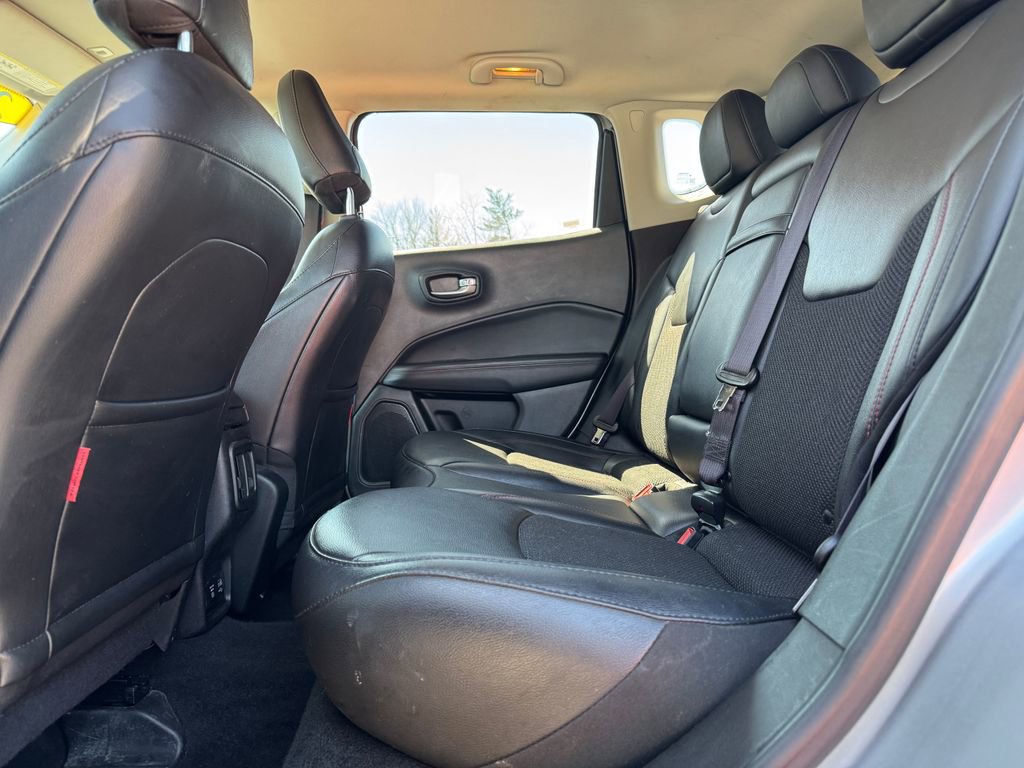 Used 2019 Jeep Compass Trailhawk image 28