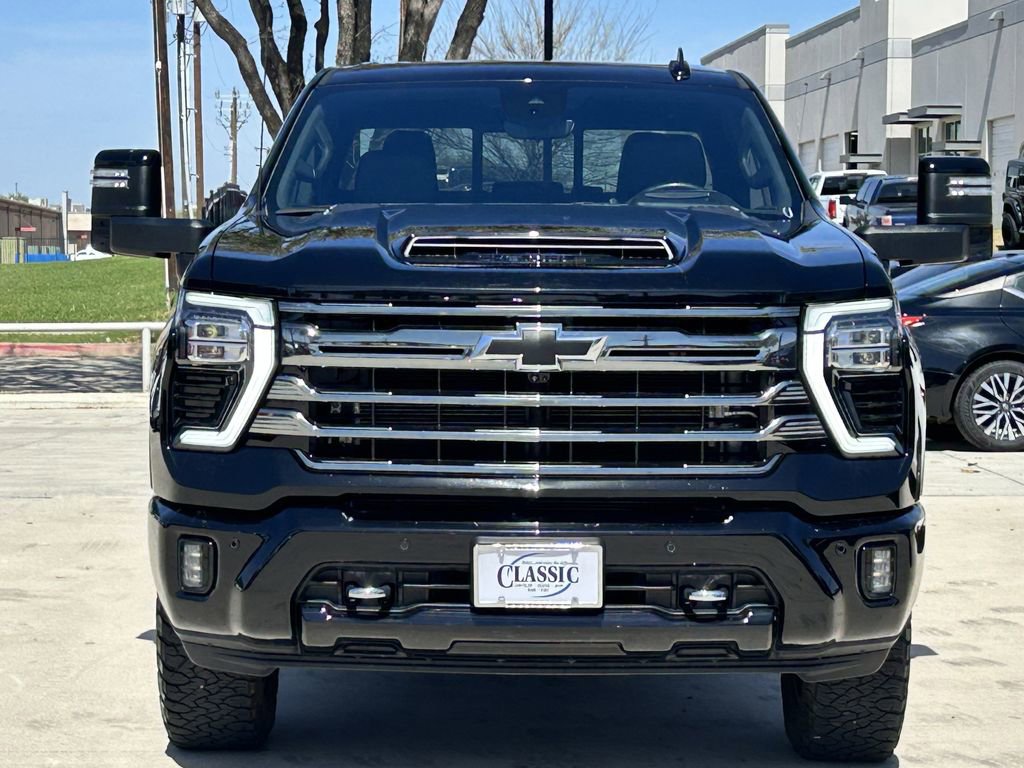 Used 2024 Chevrolet Silverado 2500 High Country w/ High Country Premium Package image 8