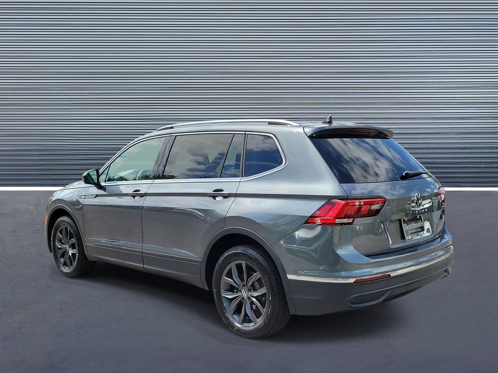 Used 2023 Volkswagen Tiguan SE image 4
