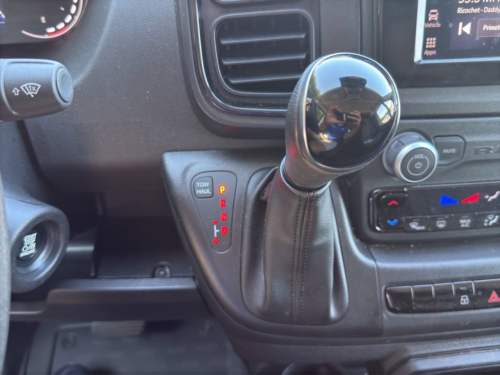 Used 2025 RAM ProMaster 2500 w/ U-Haul Equipment Group FWD image 23