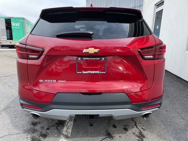 Used 2023 Chevrolet Blazer LT AWD/4WD image 4