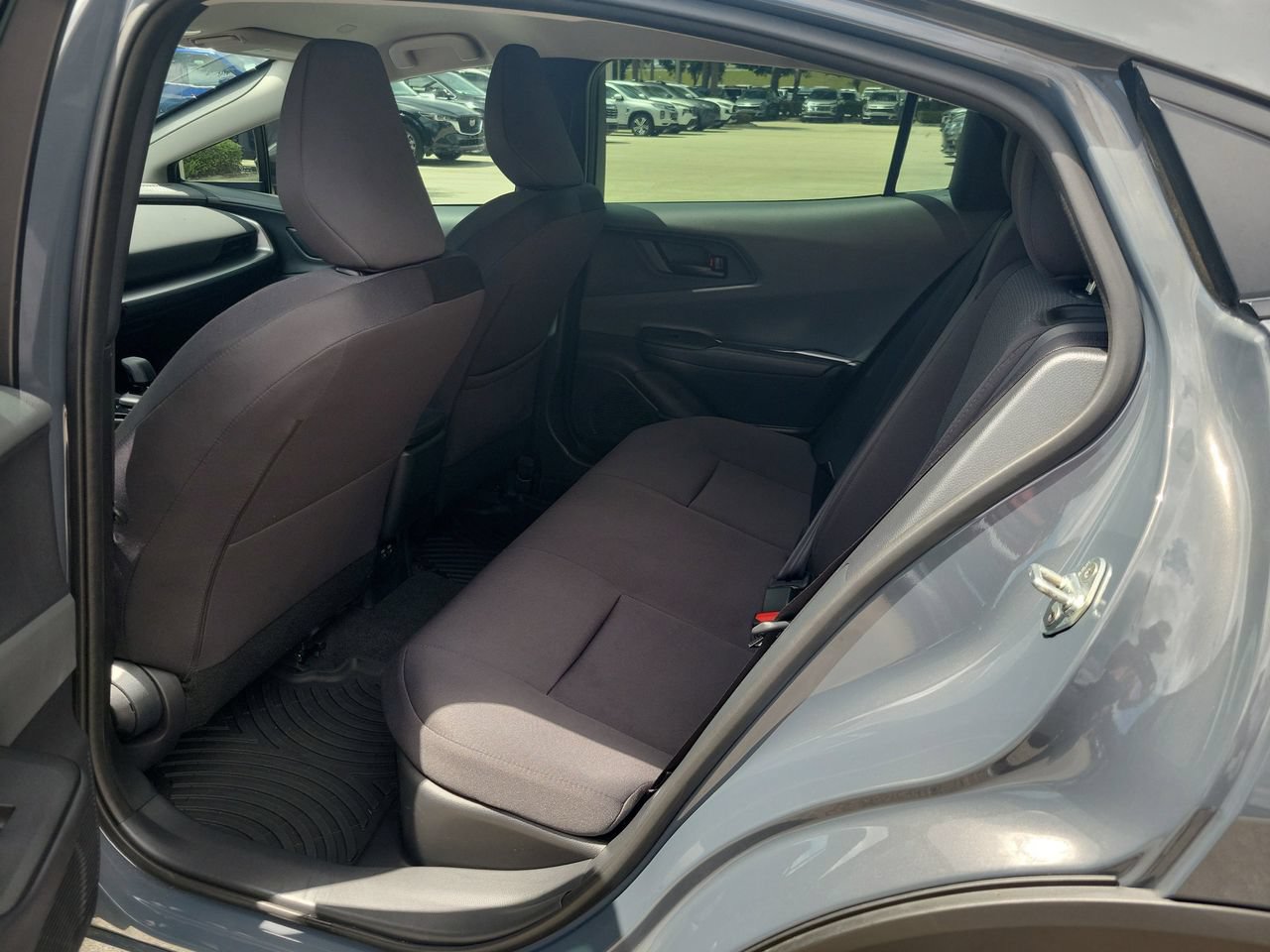Used 2024 Toyota Prius LE FWD image 10