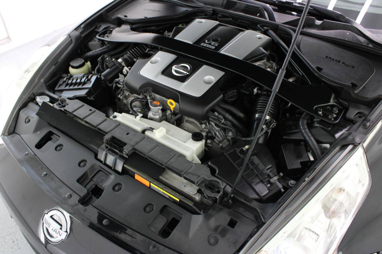 Used 2010 Nissan 370Z Touring w/ Sport Pkg RWD image 72