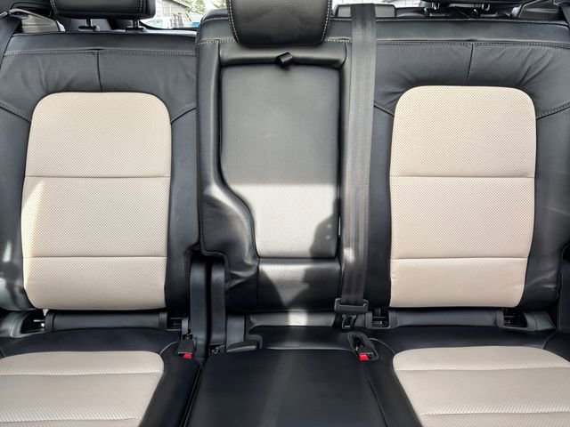 Used 2021 Ford Escape Titanium w/ Titanium Premium Package FWD image 21