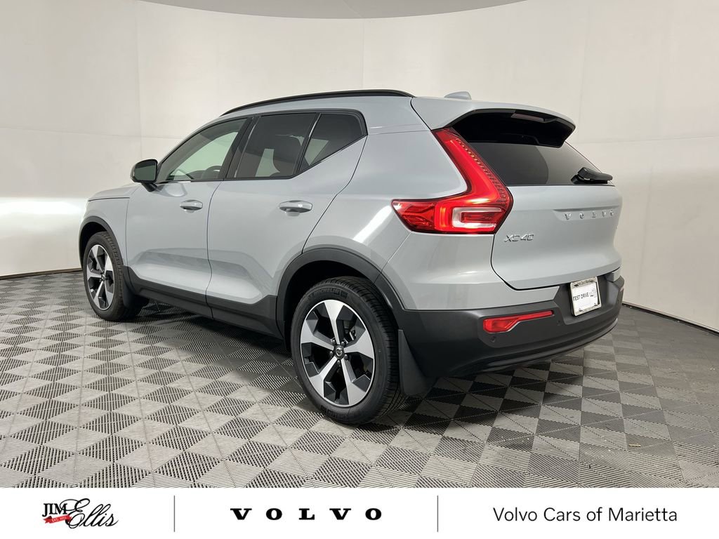 New 2026 Volvo XC40 B5 Core w/ Climate Package image 6