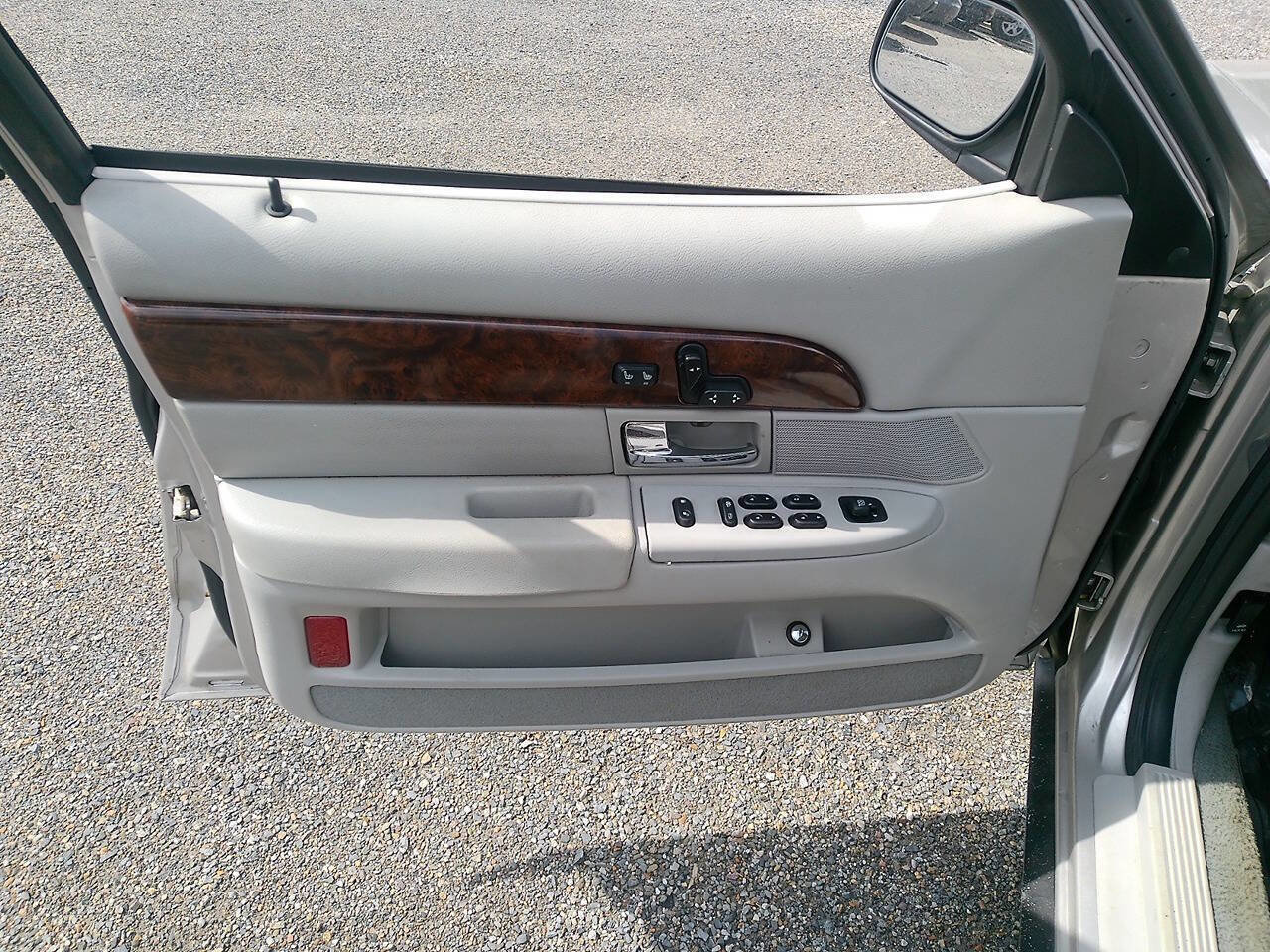Used 2005 Mercury Grand Marquis LS image 22
