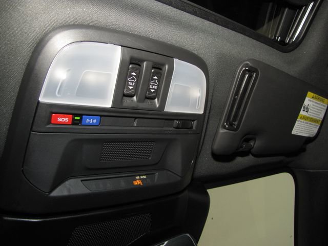 Used 2024 Subaru Crosstrek 2.5i Wilderness AWD/4WD image 8