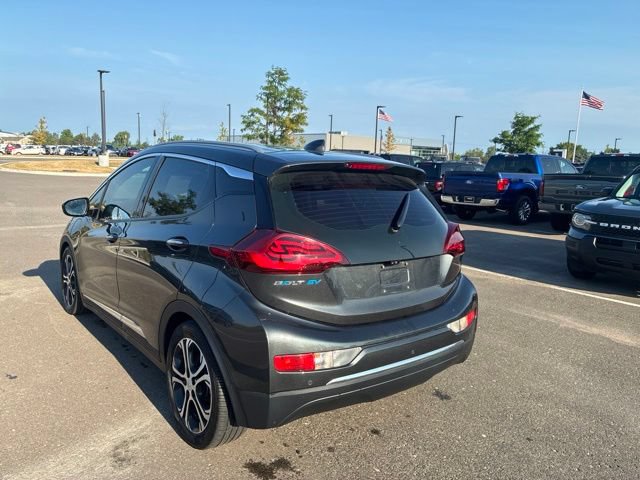 Used 2017 Chevrolet Bolt Premier w/ Driver Confidence II Package FWD image 4