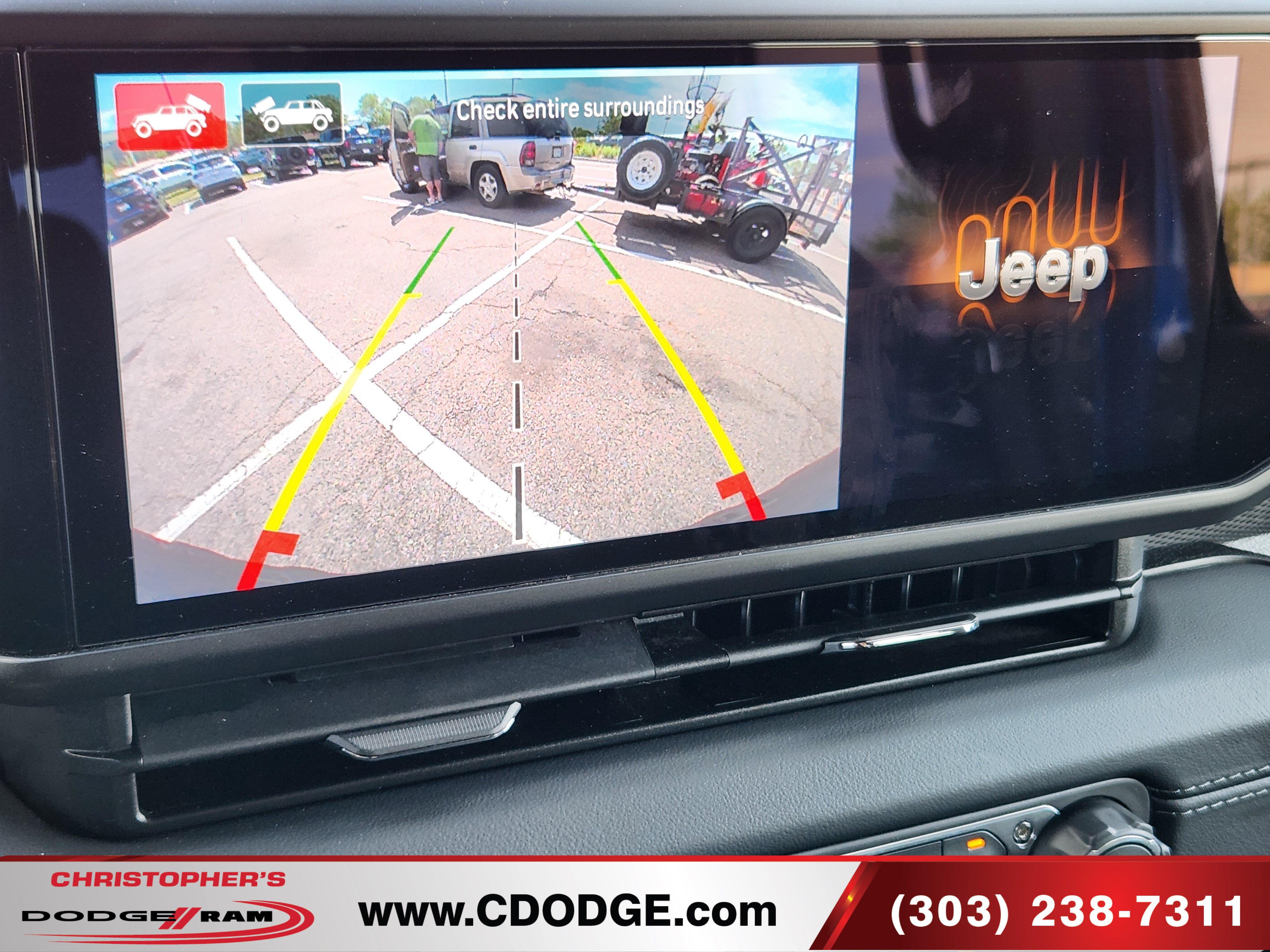 Used 2026 Jeep Wrangler Unlimited Rubicon AWD/4WD image 13