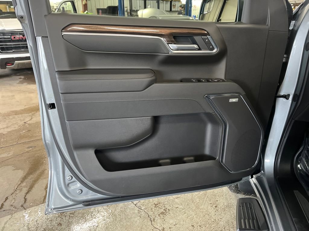 New 2026 Chevrolet Silverado 1500 LT Trail Boss w/ Convenience Package II AWD/4WD image 10
