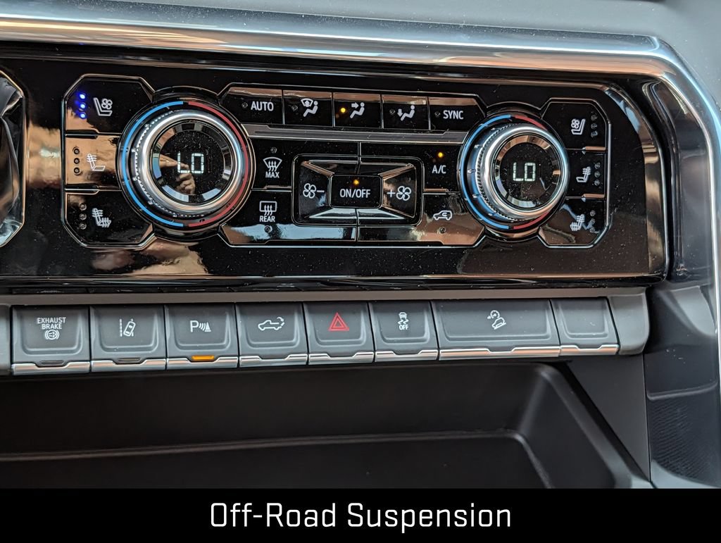 New 2026 GMC Sierra 2500 Denali Ultimate AWD/4WD image 18