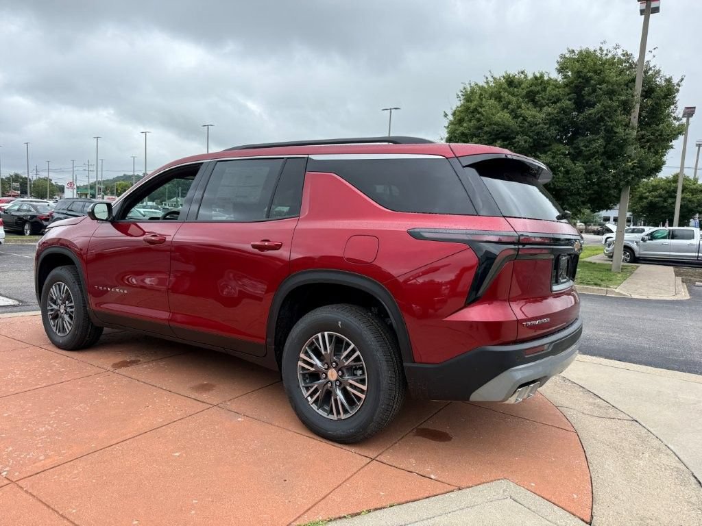 New 2026 Chevrolet Traverse LT w/ Driver Confidence Package FWD image 4