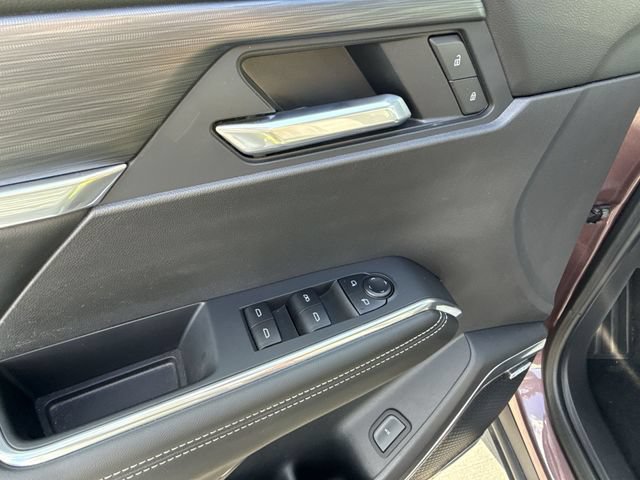 Certified 2025 GMC Acadia Elevation AWD/4WD image 22