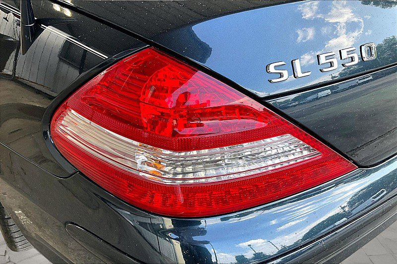 Used 2007 Mercedes-Benz SL 550 w/ AMG Sport Pkg image 24