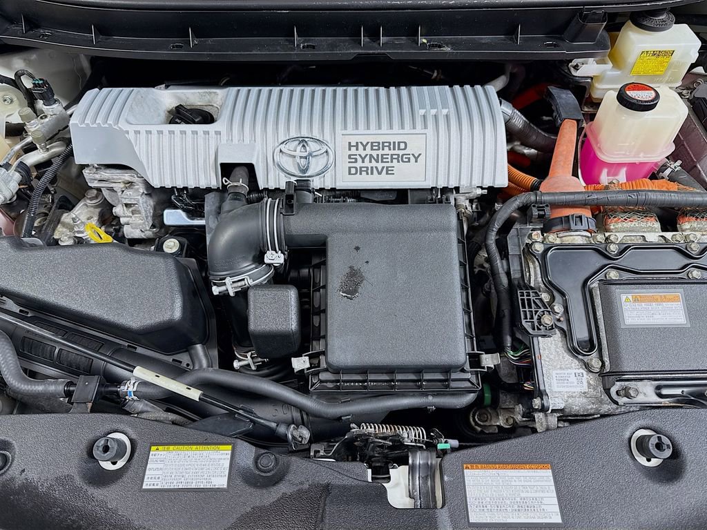 Used 2016 Toyota Prius V Four image 26