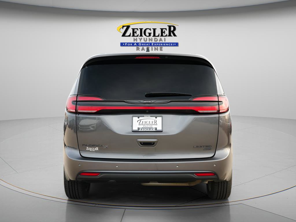 Used 2023 Chrysler Pacifica Limited w/ S Appearance Package AWD/4WD image 7