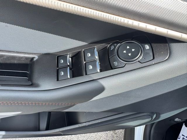 Used 2026 Ford Explorer Active AWD/4WD image 13
