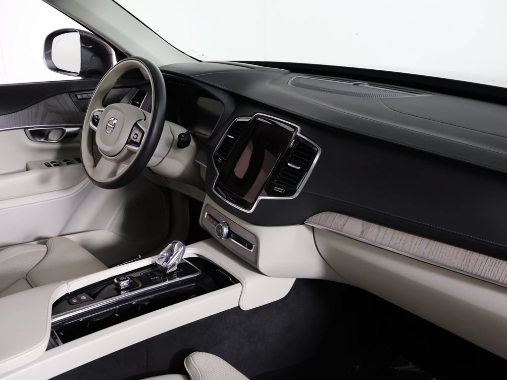 Used 2024 Volvo XC90 T8 Ultimate w/ Protection Package Premier AWD/4WD image 34