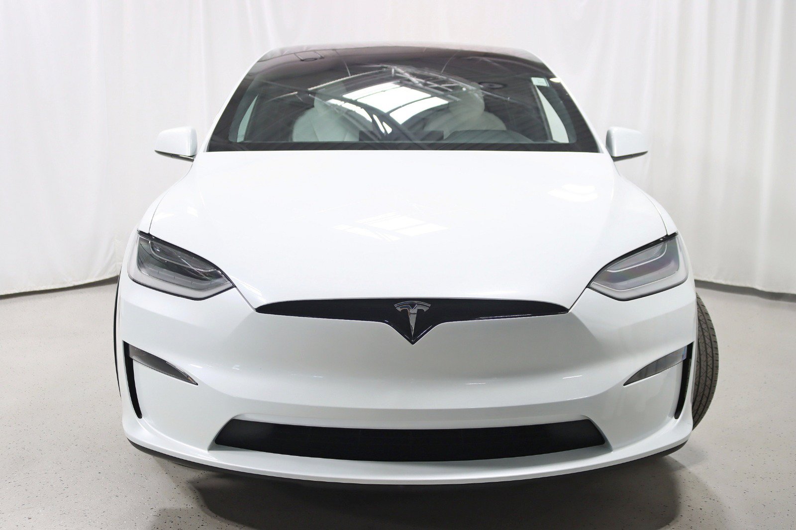 Used 2023 Tesla Model X AWD/4WD image 9