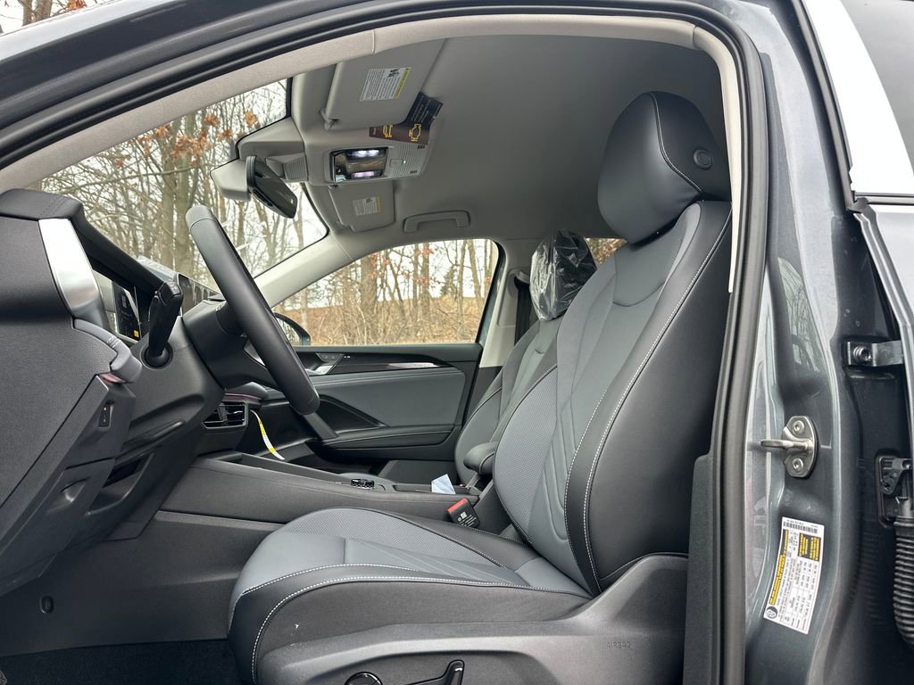 New 2026 Volkswagen Tiguan SE image 3