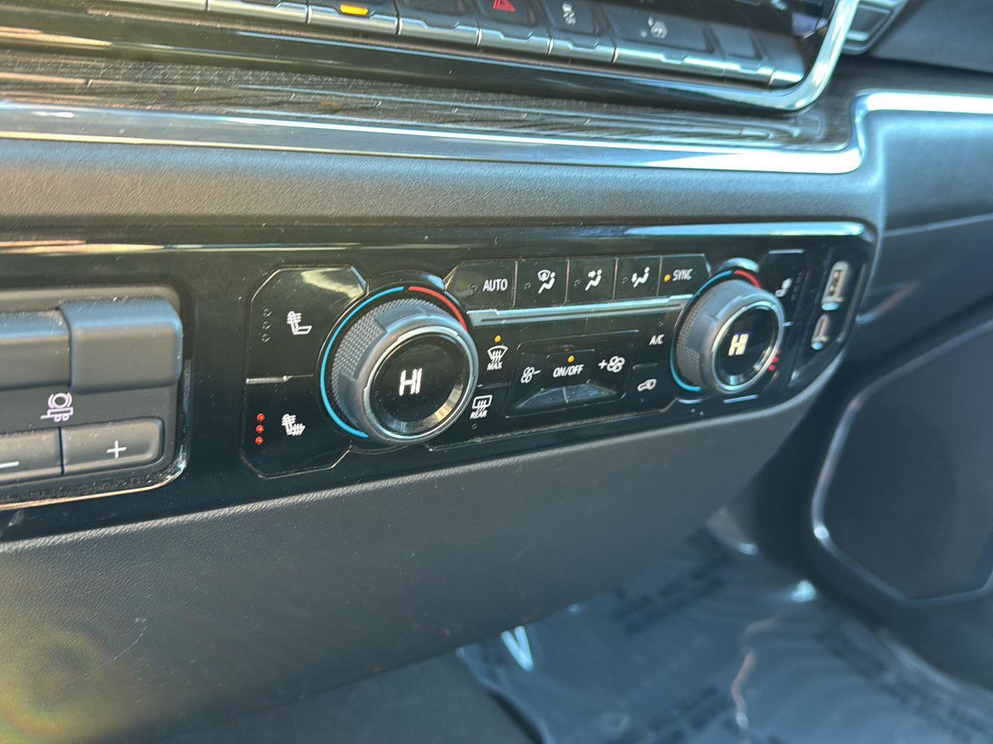 Certified 2025 Chevrolet Silverado 1500 LT image 23