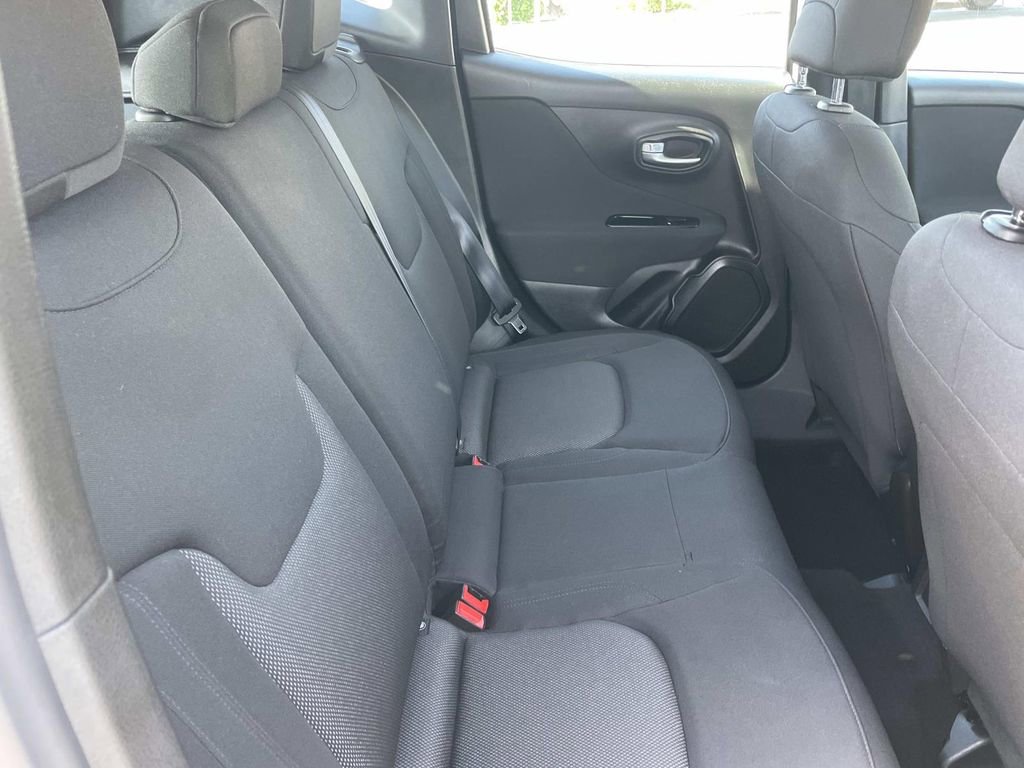 Used 2021 Jeep Renegade Sport image 26