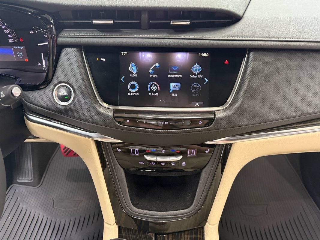 Used 2018 Cadillac XT5 AWD image 23