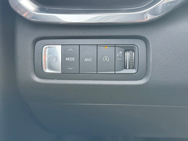 Used 2024 GMC Acadia Denali w/ LPO, Floor Liner Package image 36