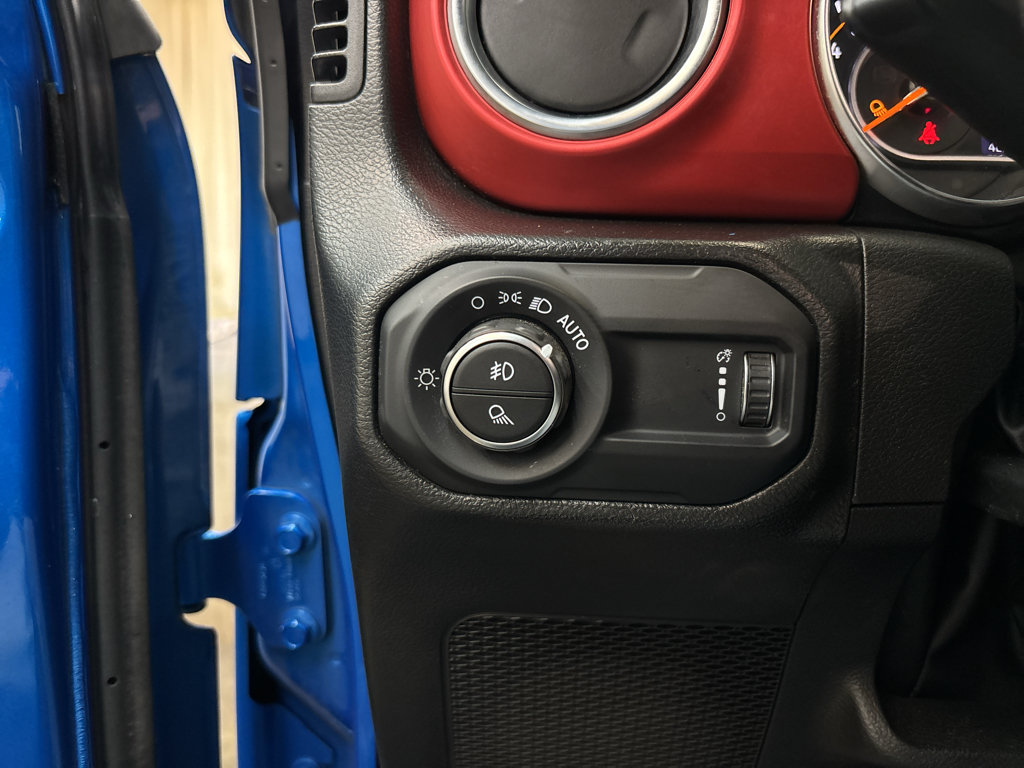 Used 2023 Jeep Gladiator Rubicon w/ LED Lighting Group AWD/4WD image 26