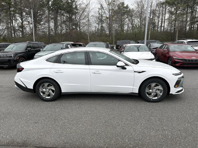 New 2026 Hyundai Sonata SE FWD image 9