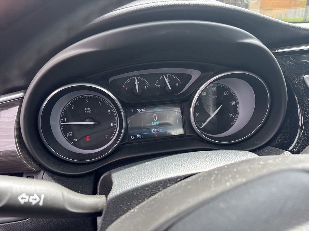 Used 2019 Buick Envision Essence FWD image 8