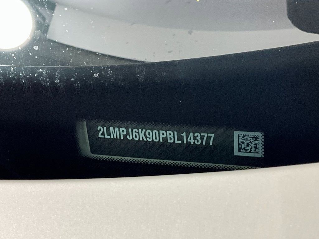 Certified 2023 Lincoln Nautilus Reserve image 30