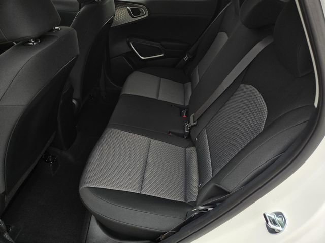 Used 2025 Kia Soul LX image 11